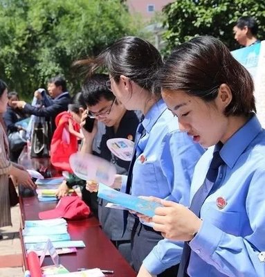 盱眙開(kāi)展法治宣傳月 百場(chǎng)法治文藝進(jìn)社區(qū)，環(huán)保咨詢(xún)服務(wù)暖人心